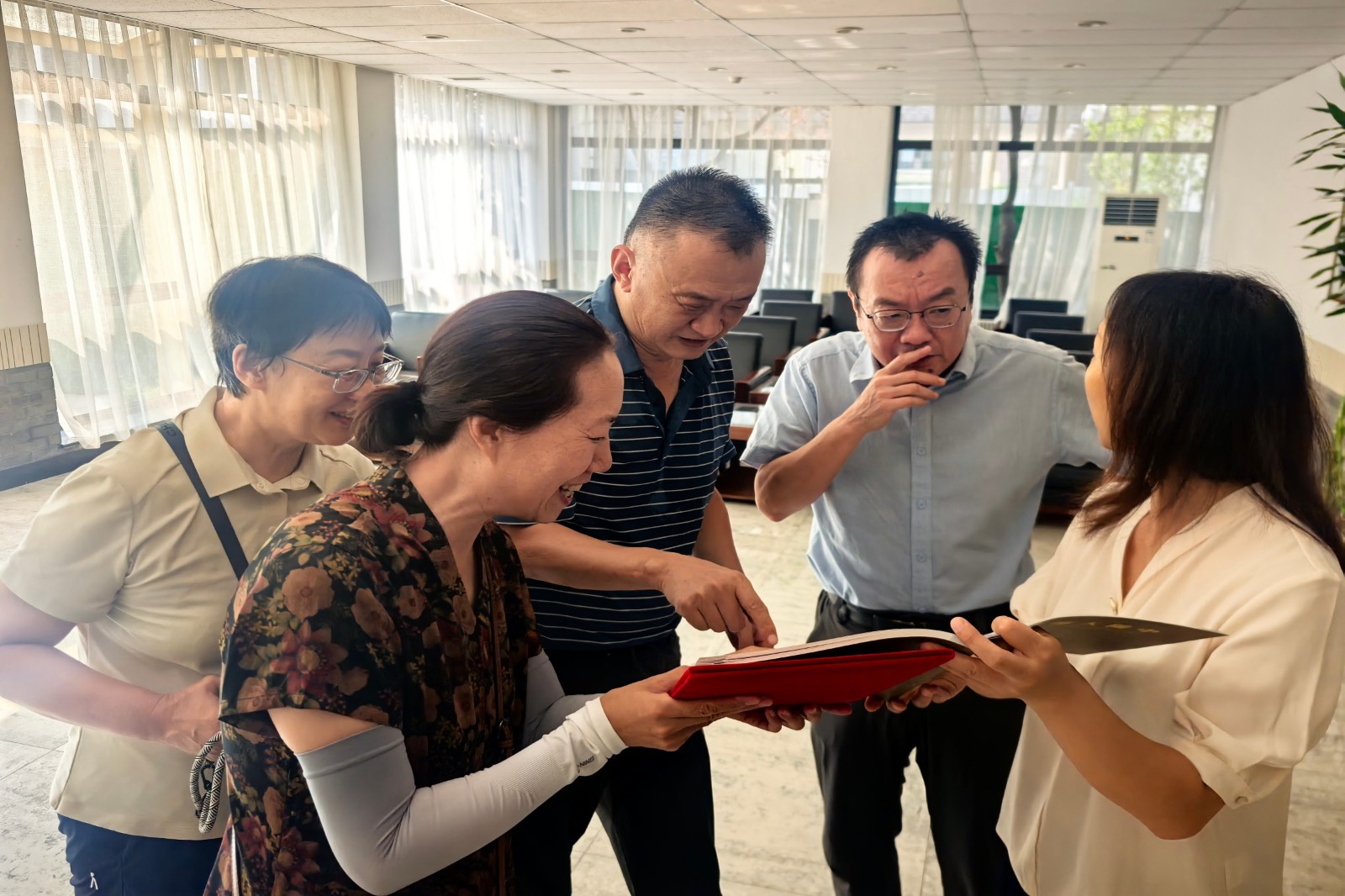 20250904429660.jpg 096209e49dd85ec17087224813a7c28.jpg