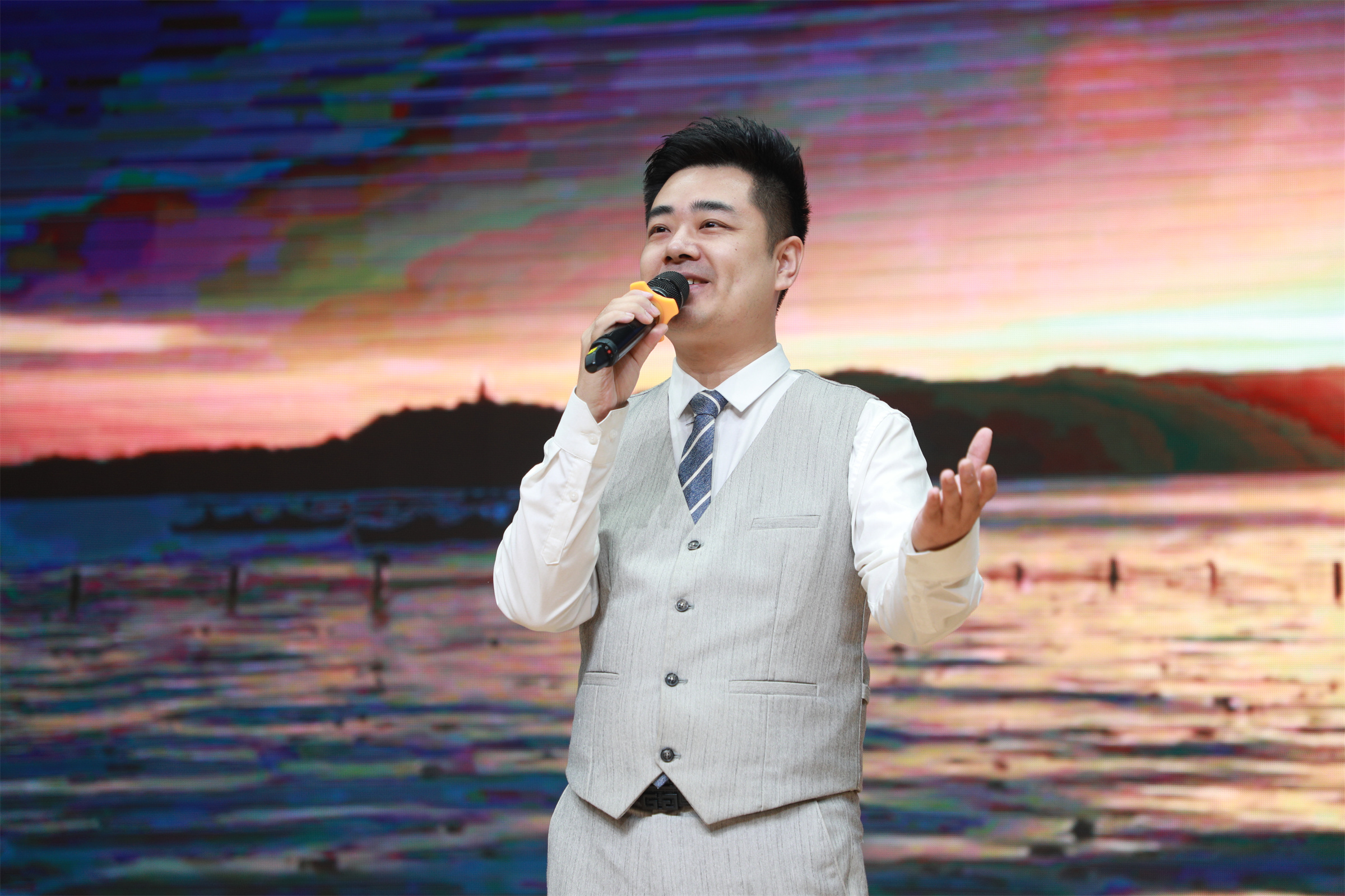 20250917782205.jpg 2E2A0898.jpg