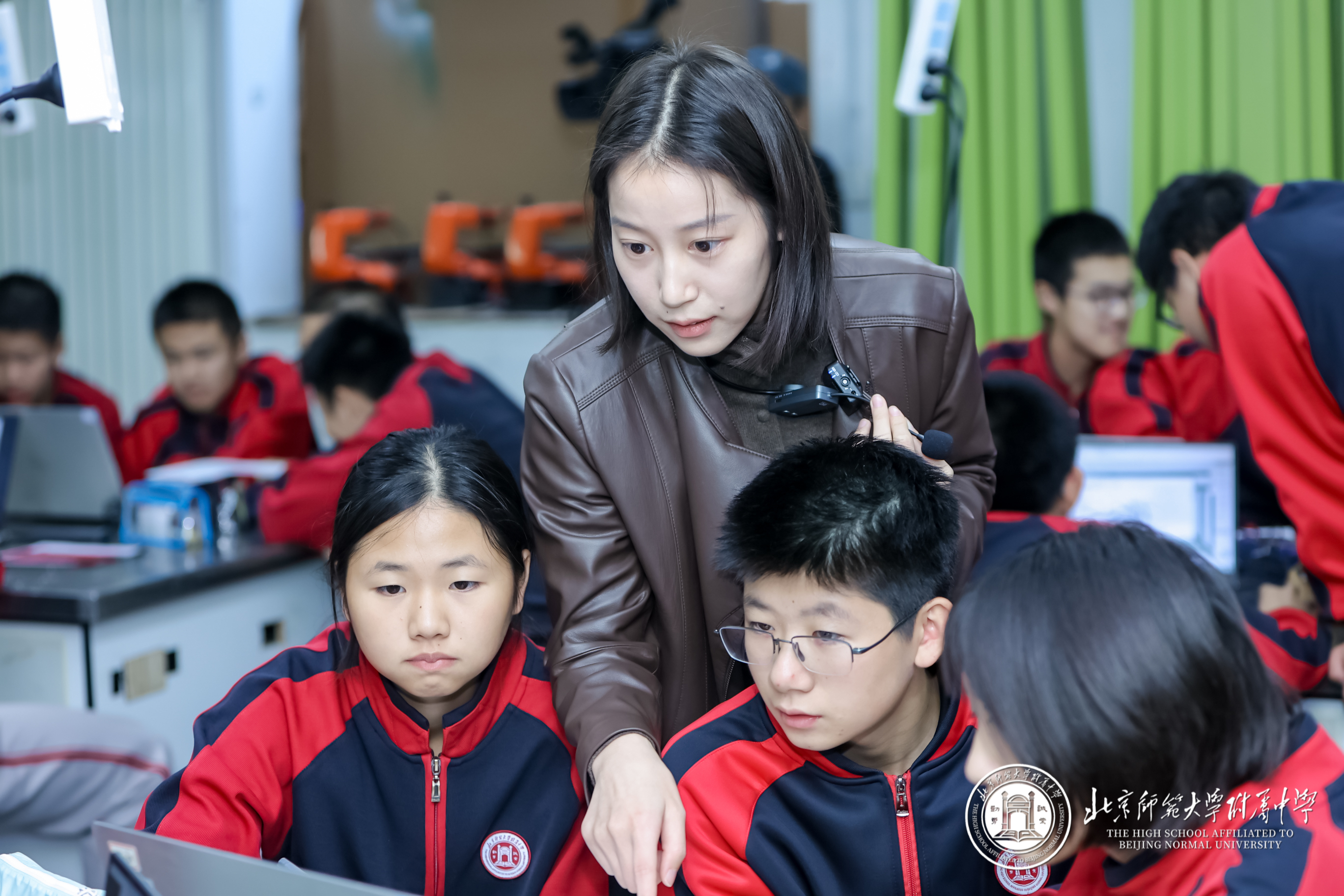 20251110654775.jpg QIAN7051.jpg