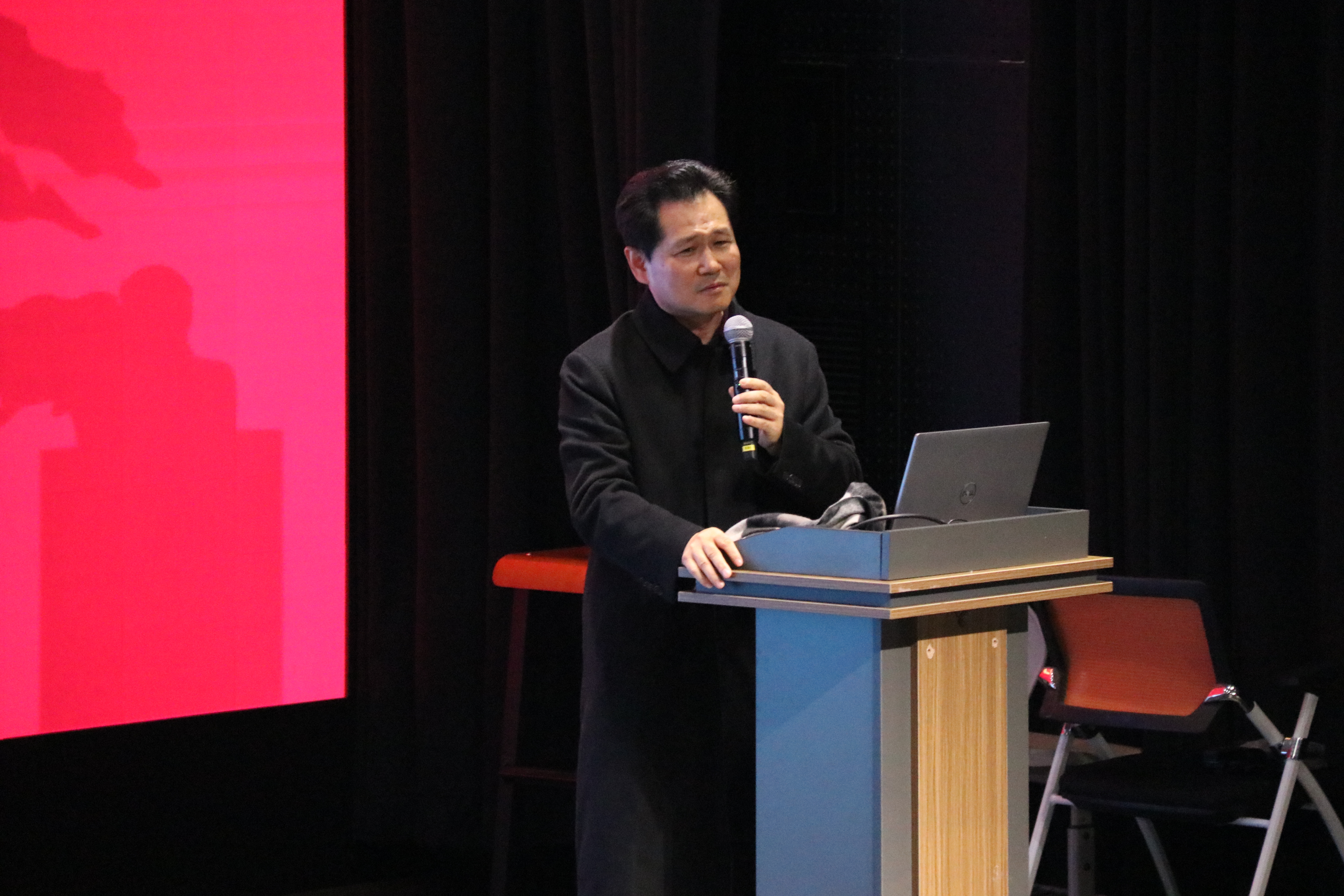 20251223437743.jpg 862902e5885f479172e3e6776d22cd3a.jpg